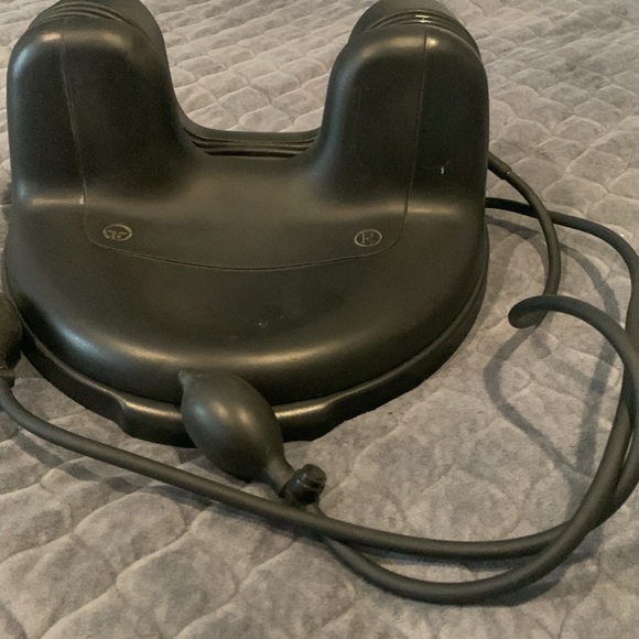 Theratrac Cervical Traction - Picture 2 of 4